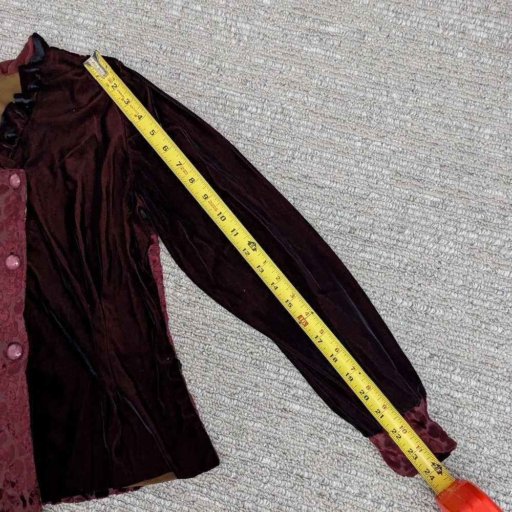 Striking Women's (Size Medium) Velvet V-Neck Blouse/Top - Picture 8 of 11